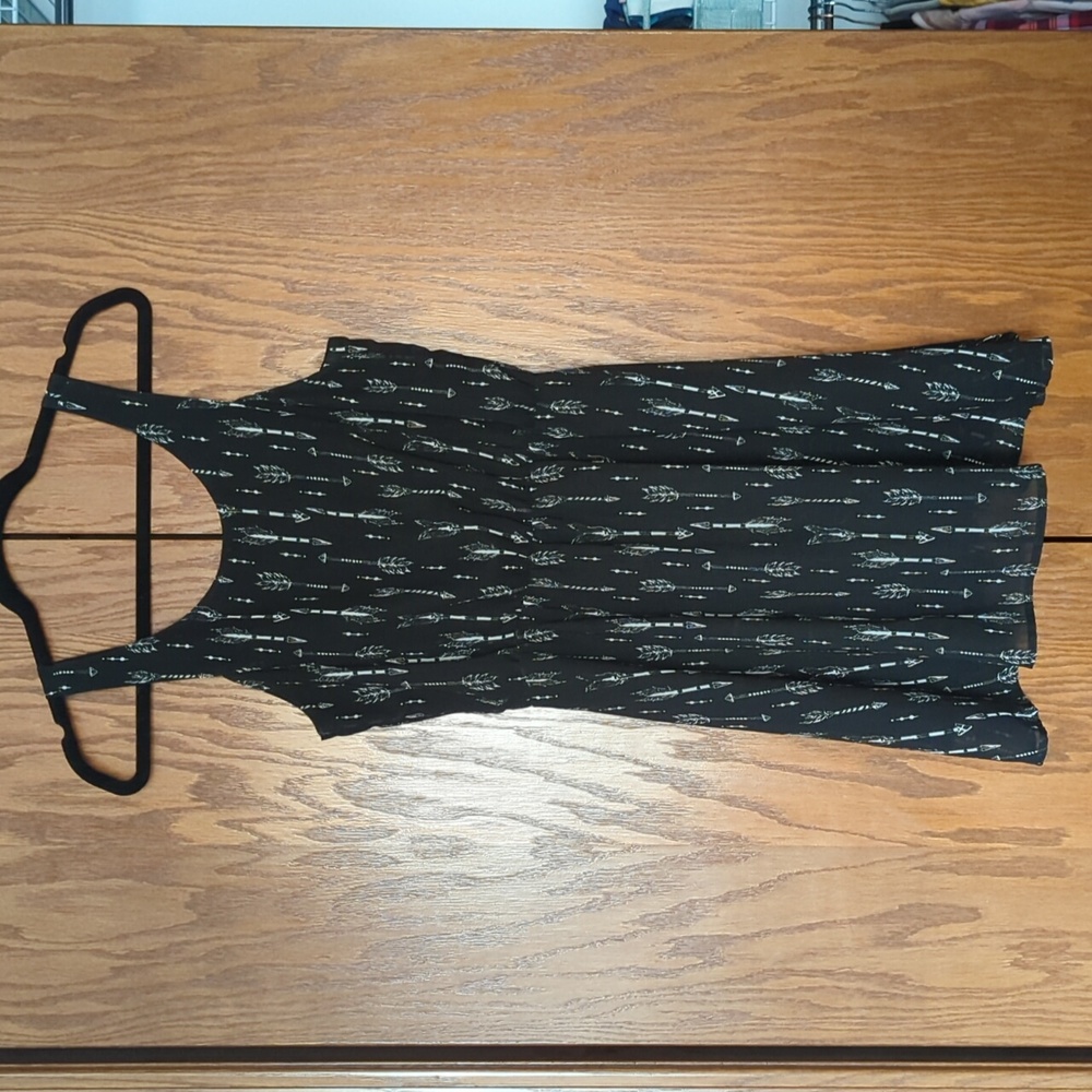 Black dress with arrows